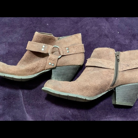 BC Footwear Brown Leather Booties Size 9 - Picture 2 of 10
